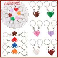 ANNTYE1 2PCS หัวใจรัก แยก ของขวัญเครื่องประดับ น่ารัก พวงกุญแจ จี้หัวใจ หัวเข็มขัด การสร้างบล็อกพวงกุญแจ