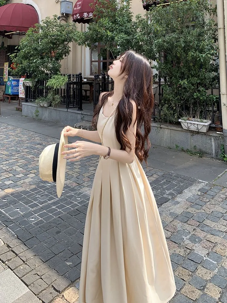 Áo len  váy kiểu Pháp  thời trang cao cấp phụ nữ 30 mặc theo cách này  thanh lịch và đẹp  Thời trang  Việt Giải Trí