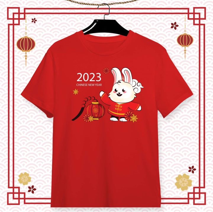 เสื้อยืดสีแดงลาย-ตรุษจีน-ซินเจียยู่อี่-ซินนี้ฮวดไช้-เสริมความเฮง-ความปัง-ผ้า-cotton-งานสกรีน-dft