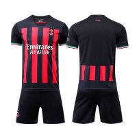 【ลดกระหน่ำ】เสื้อฟุตบอลคลับผู้ชายฤดูกาล2223 AC Milan Home and Away หมายเลข11 Ihim Kaka ผู้ใหญ่เด็กแขนสั้นฟุตบอลเสื้อผ้าที่กำหนดเอง