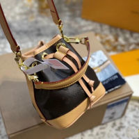 New Fashionable Bag Female Pumping Tubing Bucket Ins, Shoulder Personality Trendy Messenger Mobile