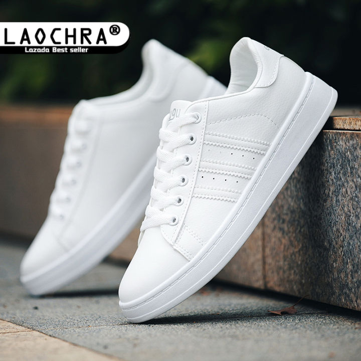 laochra-รองเท้าสีขาวสำหรับผู้ชาย-รองเท้าผ้าใบหนังระบายอากาศรองเท้าส้นแบนนักเรียนเกาหลียางผู้ชายรองเท้าผ้าใบรองเท้ากีฬาลำลอง