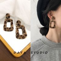 Korean Style Square Leopard Clip Earrings for Women Winter Temperament Trendy Fashion Clip on Earrings No Pierced Non Piercing