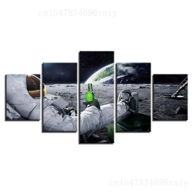 5ชิ้นนักบินอวกาศดื่มเบียร์ดาวเคราะห์ผ้าใบผนังศิลปะโปสเตอร์ C Uadros รูปภาพภาพวาดประดับห้อง HD พิมพ์ตกแต่งบ้าน5แผง