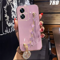 พร้อมเคสโทรศัพท์สร้อยข้อมือโคลเวอร์สำหรับ REALME C55 NFC เคส TPU ชุบทันสมัย C55 Realme OPPO ฝาหลังป้องกันหรูหรา C55 REALME