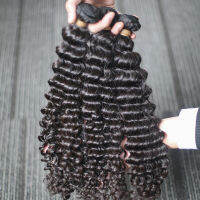 10A Deep Wave Bundles 28 30 นิ้วสีธรรมชาติผมมนุษย์บริสุทธิ์บราซิลราคาถูกผมสีธรรมชาติราคาถูกสําหรับส่วนขยายผู้หญิงผิวดํา