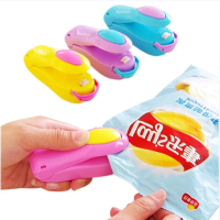 Kitchen Accessories Tools Mini Portable Food Clip Heat Sealing Machine Sealer Hand Pressure Heat Sealer Snack Bag Mini Gadgets