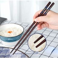 5คู่ไม้สไตล์ญี่ปุ่นตะเกียบโชคดี Koi Naturalsandalwoodchopsticks ชุดอุปกรณ์พิซซ่าก๋วยเตี๋ยวเครื่องมือจีน