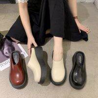 {shoe shop} รองเท้ามูลส์หนังนิ่มสีเบจสีดำรองเท้านิ้วเท้ารอบแพลตฟอร์มรองเท้าผู้หญิงส้นแบนใหม่สำหรับฤดูใบไม้ผลิ2022รองเท้าเปิดส้นผู้หญิง