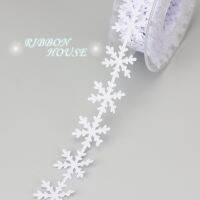 【hot】！ (5 meters/lot) 25mm Snow Decoration with Ultrasound Embossed Nonwoven lace