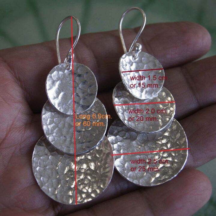 beautiful-exotic-circle-thai-design-earrings-pure-silver-thai-karen-hill-tribe-วงกลม-สวยงามไทยตำหูเงินกระเหรี่ยงทำจากมือชาวเขางานฝีมือสวยของฝากที่มีคุณค่าของฝากถูกใจ