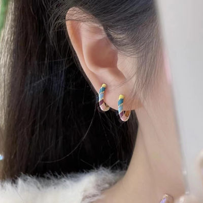 ต่างหูห่วงกลมสีทองสไตล์วินเทจสำหรับผู้หญิงตัวล็อกตุ้มหูเคลือบสีสันสดใสของขวัญเครื่องประดับแฟชั่น1คู่