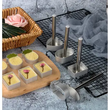Amazon.com: Bakedger Cake knife slicer and cutter server stainless steel  serving knife for Birthday party Wedding and all the Events Pie slicer  Pastries Divider Desserts Lever, Patent Pending: Home & Kitchen
