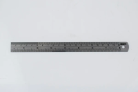 ไม้บรรทัดสแตนเลส (Steel Rules(ECONOMIC TYPE)) INSIZE รุ่น 7110-200 ขนาด 200mm/8" ค่าความแม่นยำ ±0.18mm (**สินค้าใหม่**)