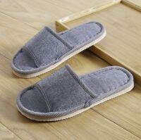 รองเท้าใส่ในบ้าน กันลื่น นิ่มใส่สบาย รองเท้าแตะ ชายและหญิง Indoor slippers open toes for home and living room with anti slip and soft soles