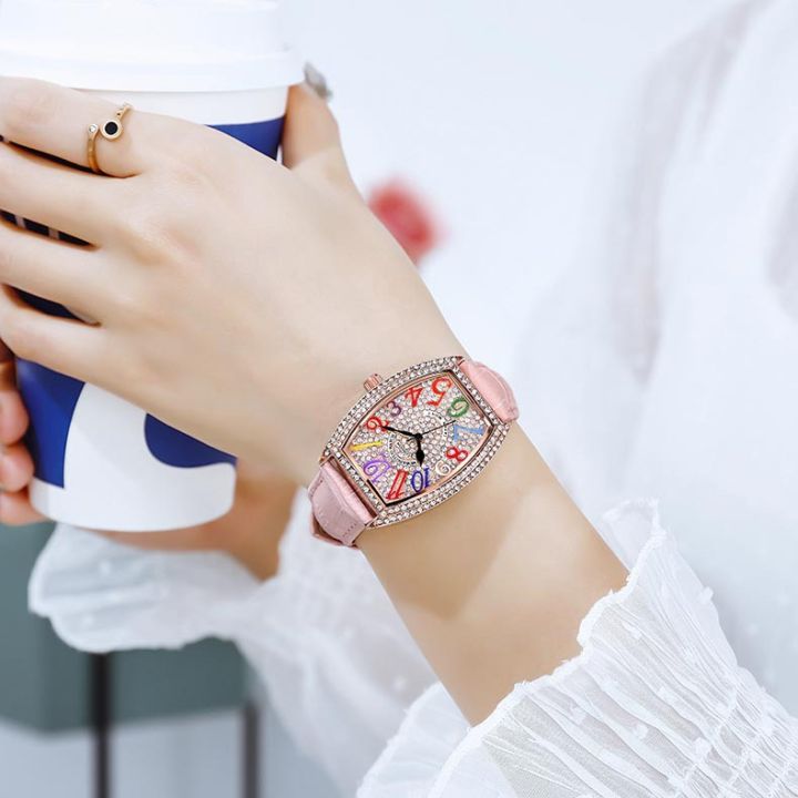 แฟชั่นสุภาพสตรีนาฬิกา-2022-ใหม่เพชร-encrusted-บาร์เรลรูปนาฬิกาผู้หญิงแฟชั่นหรูหราสีดิจิตอล-star-เข็มขัดนาฬิกาควอตซ์