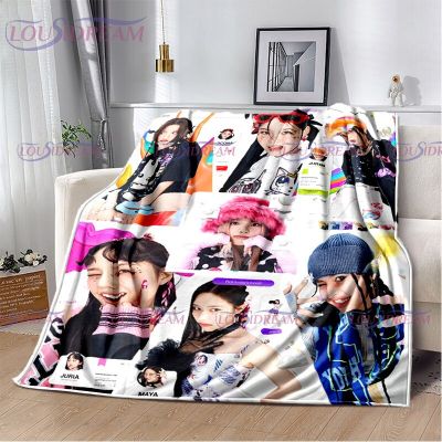 （in stock）Japanese hip-hop group girl Xg letter printed blanket meteor warm plush comfortable blanket bedding fan blanket（Can send pictures for customization）