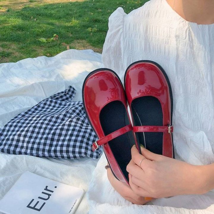 รองเท้าแตะโรมันสาวนุ่ม-sen-หญิงญี่ปุ่นทุกการแข่งขันแบนรองเท้าตักหญิงหนึ่งคำหัวเข็มขัดตื้นสีแดงรองเท้าเดียวแมรี่เจนส้นเตี