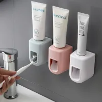 เครื่องจ่ายยาสีฟันอัตโนมัติห้องอาบน้ำ Self-Adhesive Dustproof Toothbrush Holder Rack Wall Mounted Toothpaste Squeezer For Home