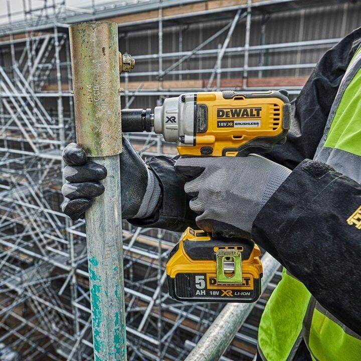 dewalt-dcf894n-สว่านบล๊อคไร้สาย-บ็อกซ์ไร้สาย-1-2-นิ้ว-18v-แรงบิด-447nm-ตัวเปล่า-ชุดเซ็ท-รับประกันศูนย์-3-ปี