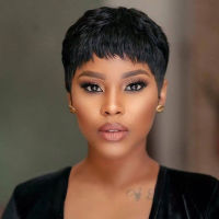 Short Synthetic Hair Pixie Wigs Pixie Cut Short Black Wavy Wigs Layered Short Hair Wigs for Black Women