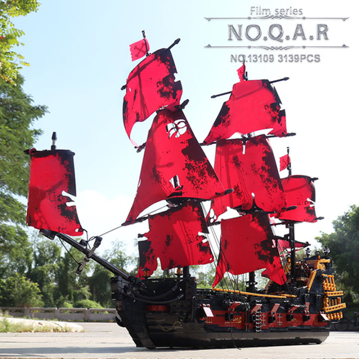 mold-king-ideas-pirate-ship-queen-revenges-pirate-ship-building-blocks-red-pearl-ship-bricks-model-toys-kids-christmas-gifts