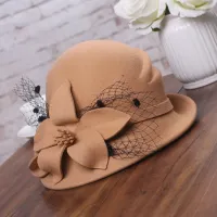 Winter Hat for Women 1920s Gatsby Style Flower Warm Wool Hat Winter Cap Lady Party Hats Cloche Bonnet Femme Asymmetric Fedoras