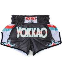 YOKKAO Muay กางเกงขาสั้นมวยไทยสำหรับผู้ชายและผู้หญิง Sanda กีฬาต่อสู้ MMA ใช้เวลาการฝึกอบรมการวิ่งออกกำลังกายการต่อสู้มวย3นาทีของกางเกง2023ต้นฉบับ