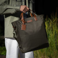 Archive Hoxton Nylon Tote (Olive/Tan) กระเป๋า Tote Bag สะพายข้างผ้าไนลอนกันน้ำป้ายหนังวัวแท้