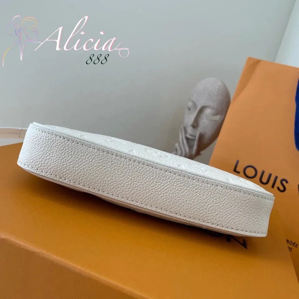 Louis Vuitton LV GHW Easy Pouch On Strap M81066 Monogram Empreinte