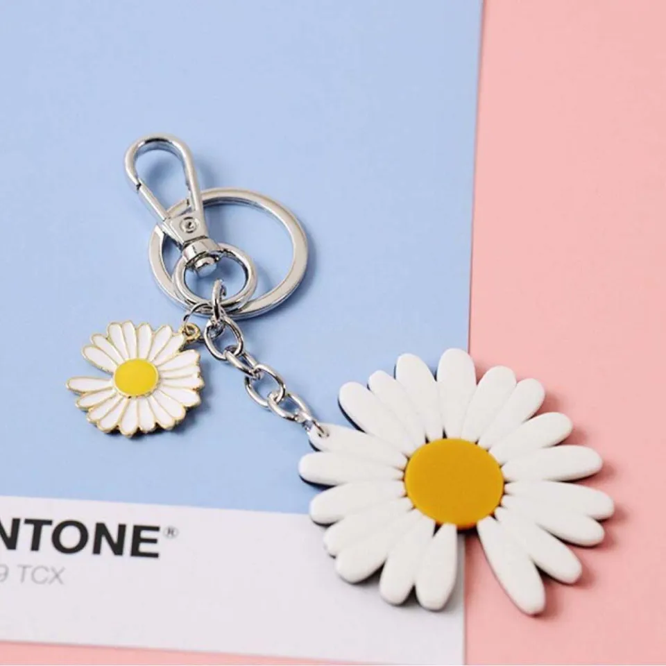 Lovely Daisy Enamel Keychains Cute Colorful Flower Charm