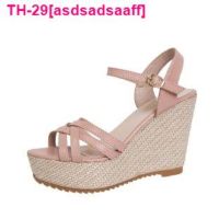 asdsadsaaff Plataforma de salto alto ลำลองหรูหรา senhoras sapatos นักออกแบบréplica sandálias luxo feminino cunhas confortáveis ​​alpercatas baixo