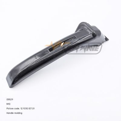 05529 Handle molding 9800 M10