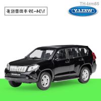 ? โมเดลรถ ของขวัญสำหรับเด็ก WELLY Willie Toyota prado stands back to car SUV simulation alloy off-road vehicle model