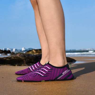 รองเท้าลุยน้ำใส่ได้ทั้งชายและหญิง,รองเท้าผ้าใบโต้คลื่นว่ายน้ำชายหาดกันลื่นกันน้ำรองเท้ากลางแจ้ง Aqua ขนาดพิเศษ (ไซส์36-49)