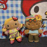 Sanrio ชุดของขวัญลายการ์ตูนเฮลโลคิตตี้,พวงกุญแจห้อยกระเป๋าอนิเมชั่นตุ๊กตาผ้ากำมะหยี่ต่อพ่วงชุดสายเดี่ยวน่ารักสำหรับเด็กผู้หญิง