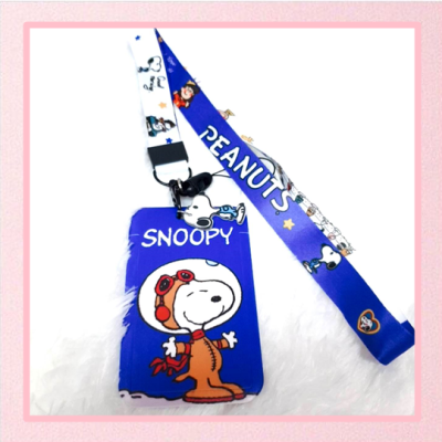 Zoe Clothes พร้อมจัดส่ง  สายคล้องบัตร ที่ห้อยบัตร พร้อม สายคล้องคอลายการ์ตูน  snoopy and charlie brown   ลายน่ารัก จำนวน 1 อัน