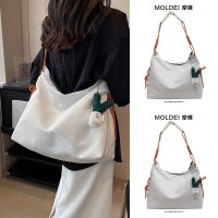 Large-capacity commuter travel one-shoulder tote bag womens summer 2023 new college students Messenger Lazy Wind Canvas Bag 【QYUE】