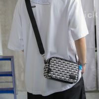♔ Fashion trendy brand mens mobile phone bag black and white houndstooth contrast color Messenger bag casual Japanese shoulder bag female small square bag