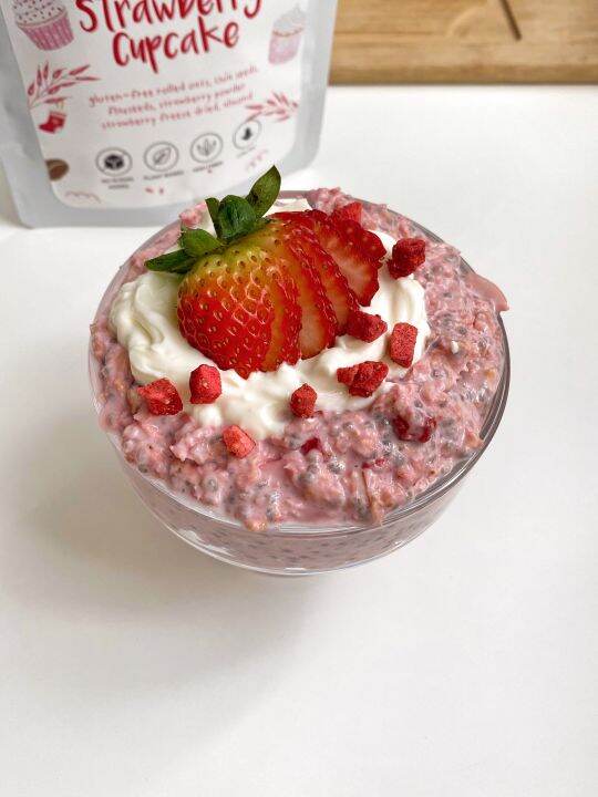 strawberry-cupcake-overnight-oats-mixed-with-superfoods-limited-time-only