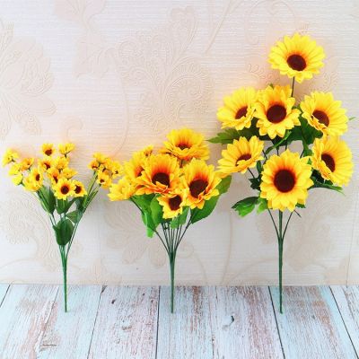 [AYIQ Flower Shop] ผ้าไหมเทียมดอกทานตะวันสีเหลืองดอกไม้หลายดอกช่อดอกไม้ปลอมตกแต่งบ้านสำนักงานปาร์ตี้ตกแต่งสวนฤดูใบไม้ร่วง