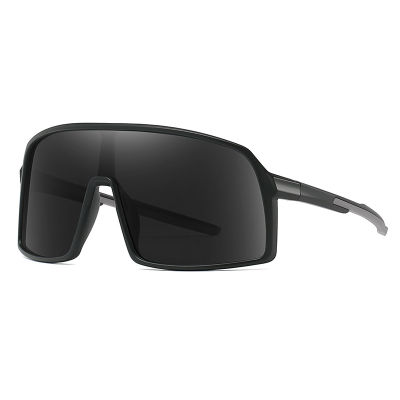 【Hot sales】 ใหม่ยุโรปและอเมริกาแว่นกันแดดกีฬาโพลาไรซ์ขี่ sunglasses กระจกลม TR แว่นกันแดดกรอบใหญ่แบบชิ้นเดียว 3034