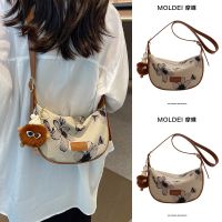 Summer summer large-capacity commuting small crowd Messenger Canvas Bag Women 2023 New Trendy Casual All-match Dumpling Bag 【QYUE】