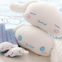 Cinnamoroll ตุ๊กตาหมอนอิงตกแต่งหมอนไมโครไฟเบอร์ชุดตุ๊กตาอะนิเมะเบาะกำมะหยี่รถที่ปกป้องไหล่ของขวัญเด็กผู้หญิง