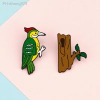 Cartoon Animal Enamel Pins Cute Green Bird Woodpecker Tree Trunk Brooches Badge for Women Men Lapel Pin Jewelry Gift Kids Friend