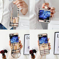 เคสโทรศัพท์พับได้ลายสก๊อตแฟชั่นสุดหรูลายหมีสีทึบสีสันสดใสปลอกคอกันสุนัขเลียอ่อนสำหรับ Samsung Galaxy 5G Moblie Phone Z Flip5 4 3โทรศัพท์ป้องกันทุกส่วนของเครื่องเคส Samsung Galaxy