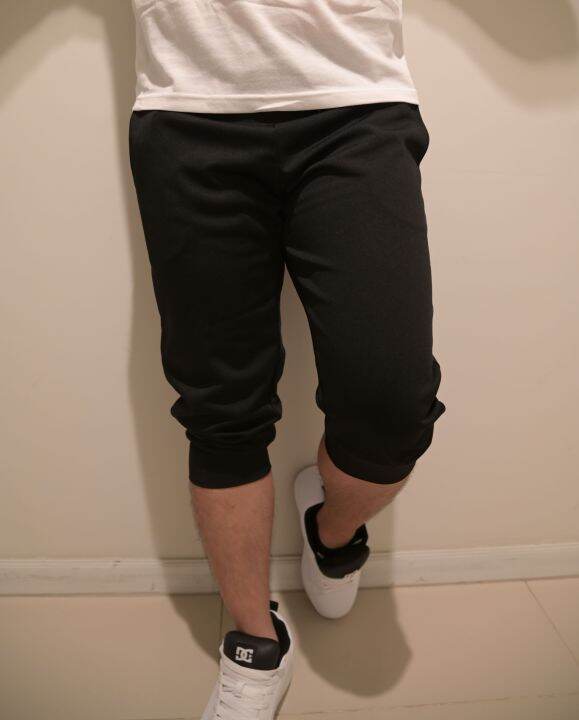 napiyong-arashi-jogger-pants-in-black-unisex-design-กางเกงจ๊อกเกอร์ใส่ออกกำลังกาย-ใส่เที่ยวในตัวเดียว-กางเกงวอร์ม