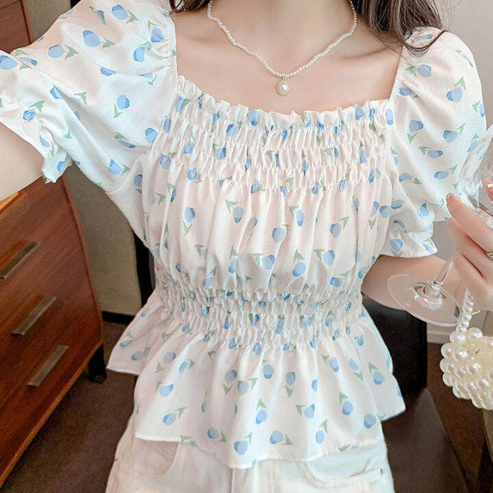 พร้อมส่ง-เสื้อครอปแขนสั้น-คอเหลี่ยมผ้าเรย่อน-เสื้อครอปสวยๆ-ปาดไหล่ได้-เสื้อครอปมินิลายดอกไม้