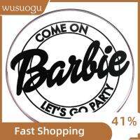 WUSUOGU ตัวอักษรสำหรับเด็ก ป้ายเข็มกลัดตุ๊กตาบาร์บี้ หมุดปักหมุด โลหะผสมอัลลอยด์ เข็มกลัดอะนิเมะ คิดถึงอดีต เคลือบอีนาเมล ป้ายภาพยนตร์การ์ตูน สำหรับผู้หญิง