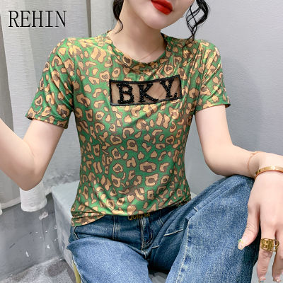 REHIN เสื้อยืดแขนสั้นสำหรับผู้หญิง,เสื้อแฟชั่นสไตล์เกาหลีแบบใหม่คอกลมปักลายตัวอักษรฟอยด์ปั๊มเข้ารูปพอดี